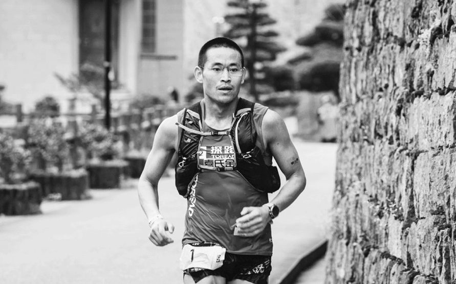 梁晶遗体双膝磨破,家属想尽快带他回家