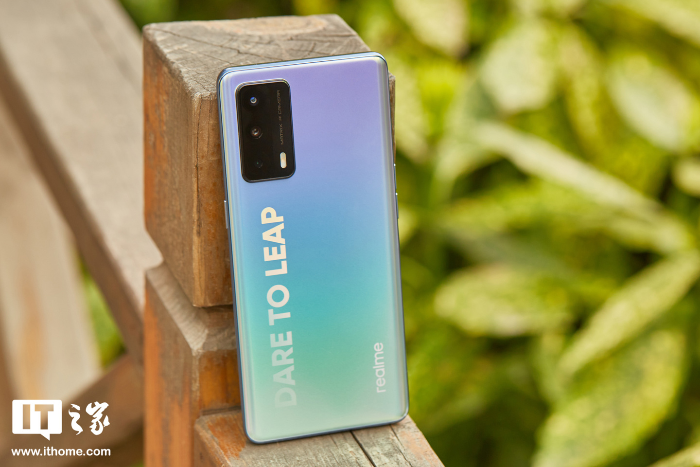 realme真我x7pro至尊版立减400元