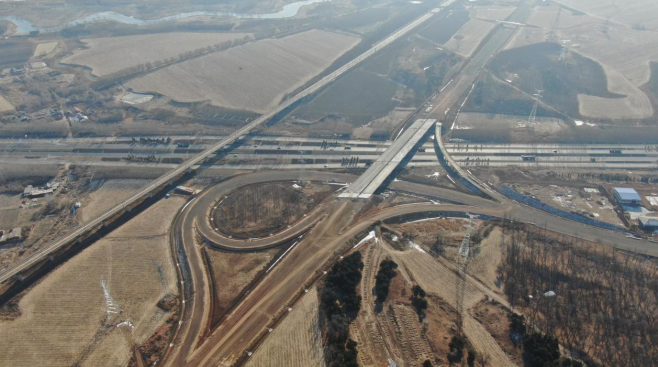 落站(新增)沈北新区站,依牛堡子站,财湖站,法库站沿途还设有2处服务区