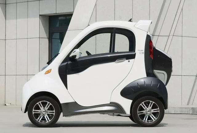 98万起的北汽小猫亮相-新浪汽车