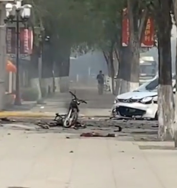 辽宁一电瓶车街头突然爆燃 致驾驶人当场死亡 5人轻伤休闲区蓝鸢梦想 - Www.slyday.coM
