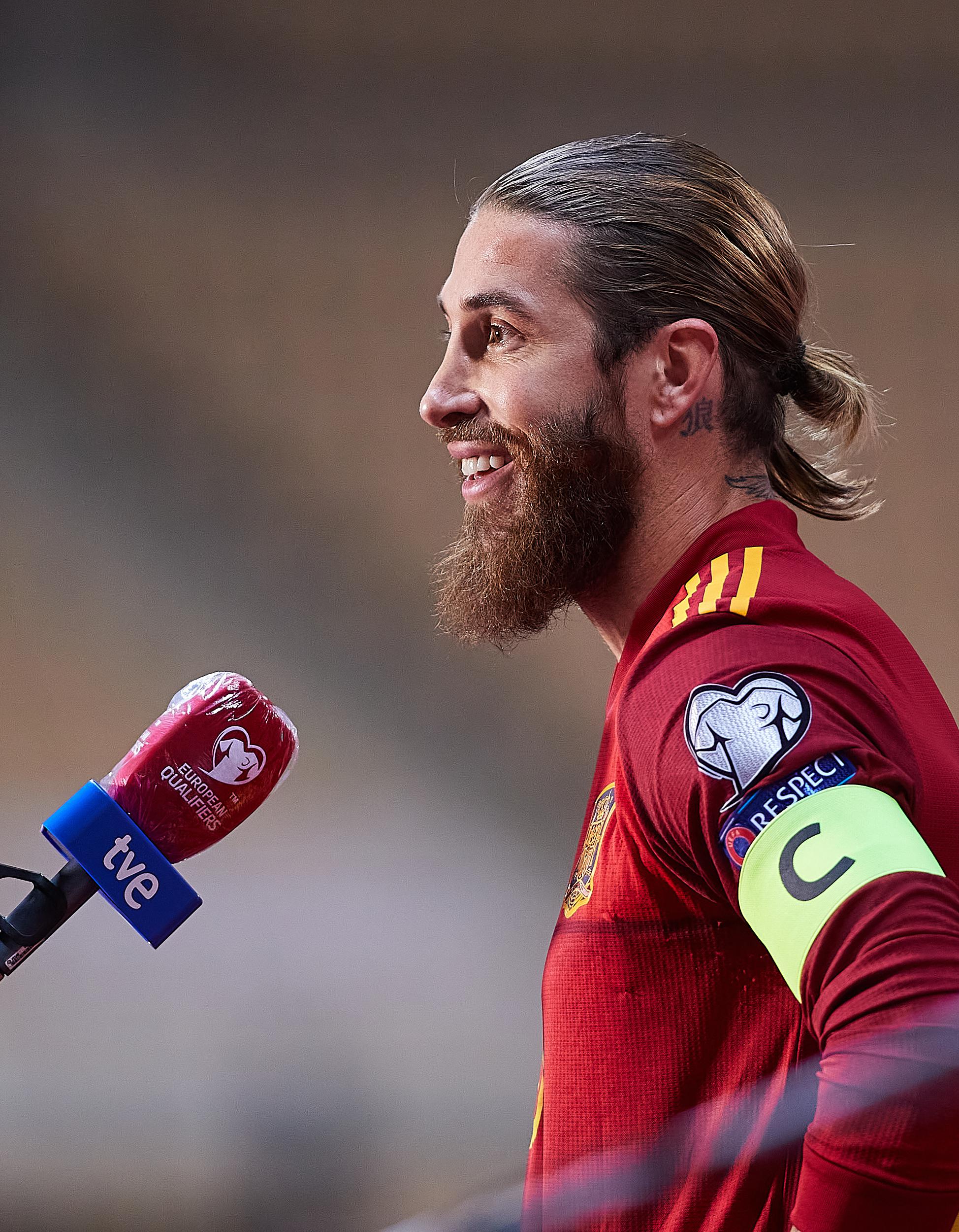 体坛联播|多地马拉松取消或延期,拉莫斯落选西班牙队引争议