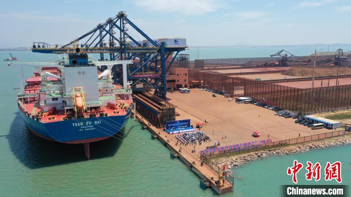 福建莆田罗屿港40万吨级码头建成投产