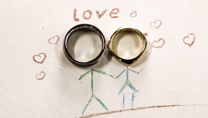 当世界步入“后家庭时代”，我们要如何理解爱情和婚姻？