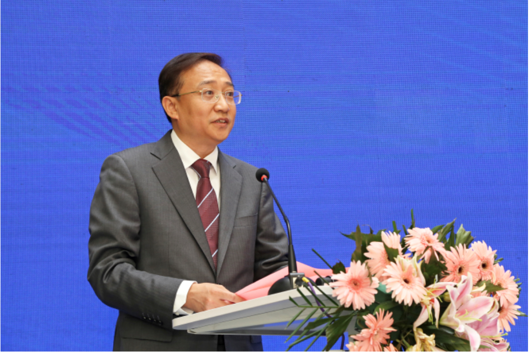 山东财经大学党委书记王邵军在致辞中表示,山财大与德华安顾人寿合作