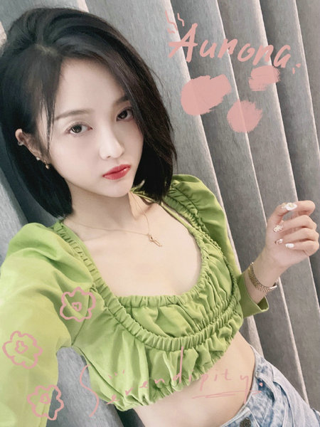 被吐槽素颜丑造型土 吴宣仪晒美照感慨：这个圈子女孩不被善待休闲区蓝鸢梦想 - Www.slyday.coM