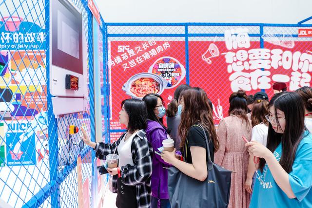 如何用吃与爱撩动年轻人京东物流吃货节带来教科书式玩法