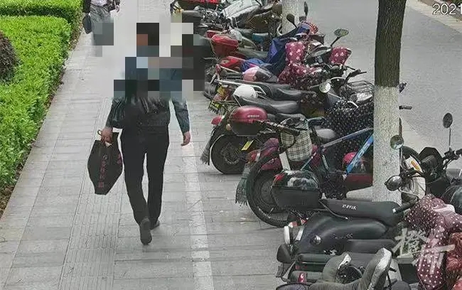 杭州二手鞋商“扫楼”偷鞋，警方在其住处搜出739双