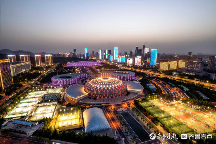 情报站|夜醉美!济南奥体中心夜景扮靓泉城,华灯初上璀璨夺目