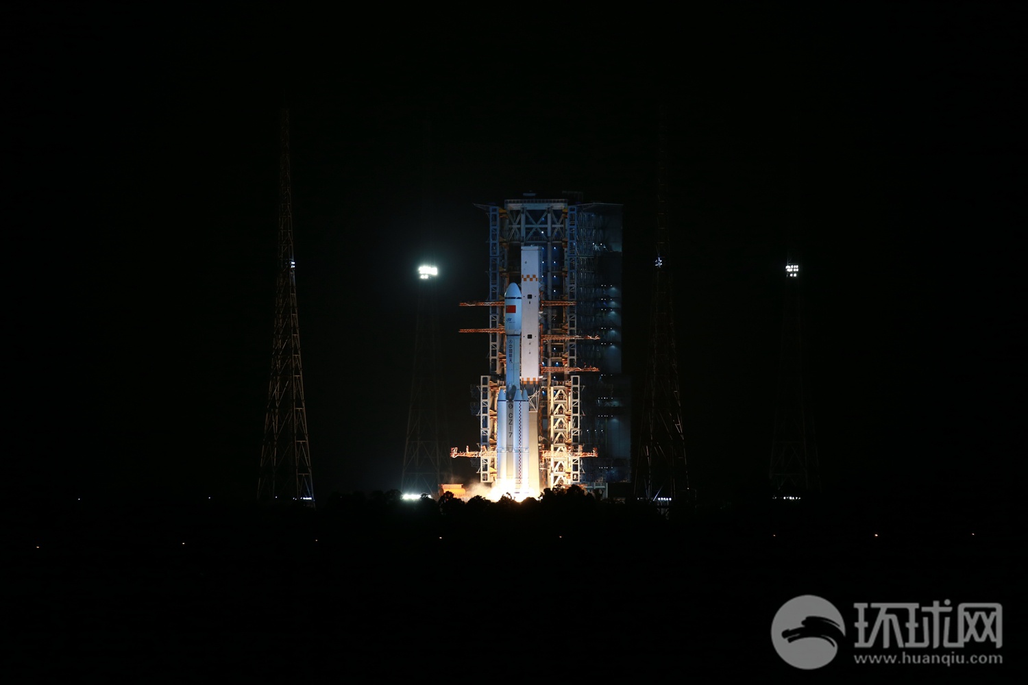 天舟二号货运飞船发射任务取得圆满成功