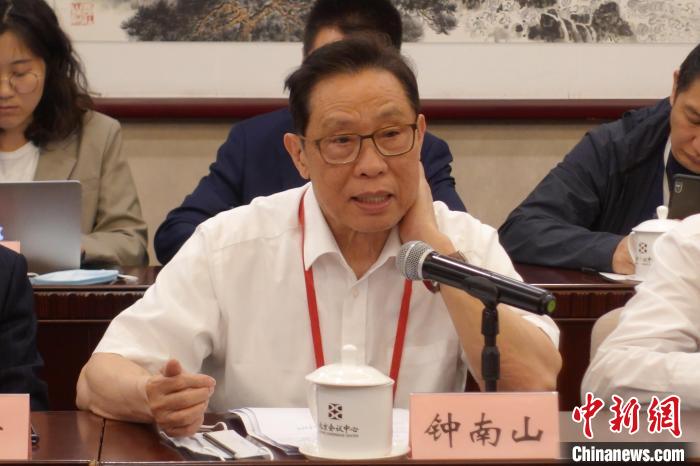 钟南山：中国新冠疫苗覆盖率年底可达80%，产能需加强休闲区蓝鸢梦想 - Www.slyday.coM