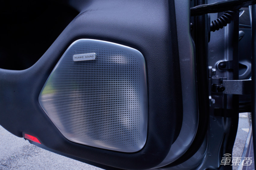 动力不输百万级跑车,华为音响上档次-新浪汽车