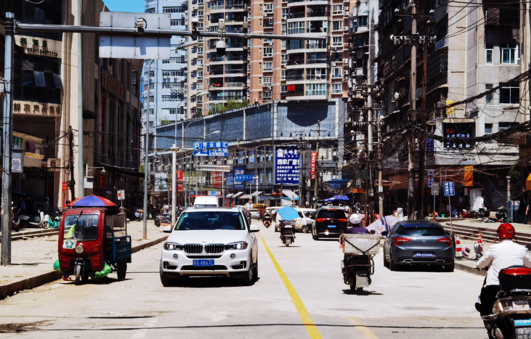 贵阳市这条路终于通车