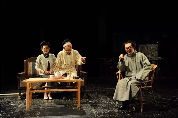 《丁西林民国喜剧三则》再掀客厅里的"杯水波澜"