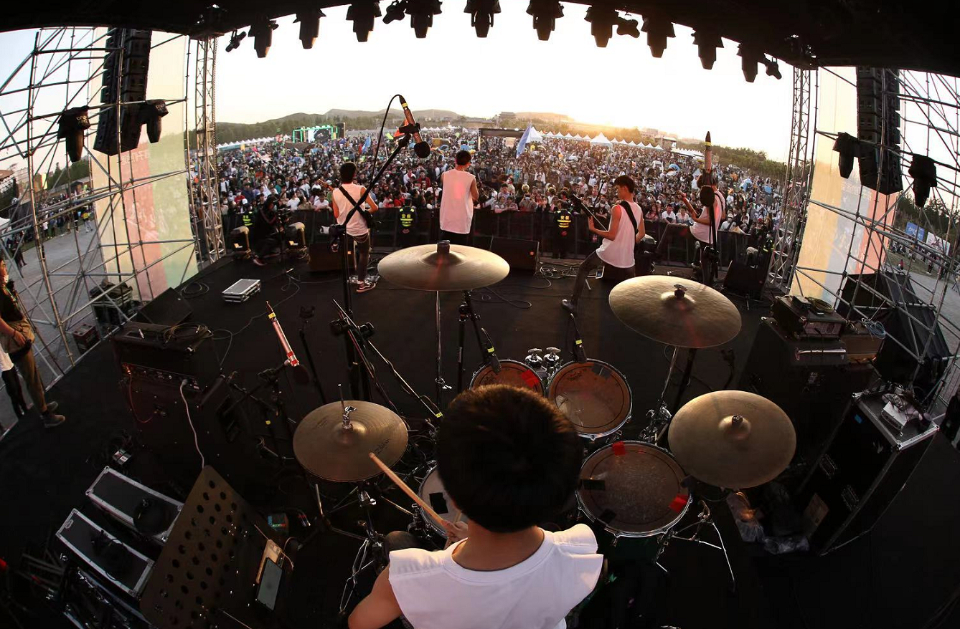 专访open乐队:十七岁少年金色摇滚梦,成立6年屡获"冠军"