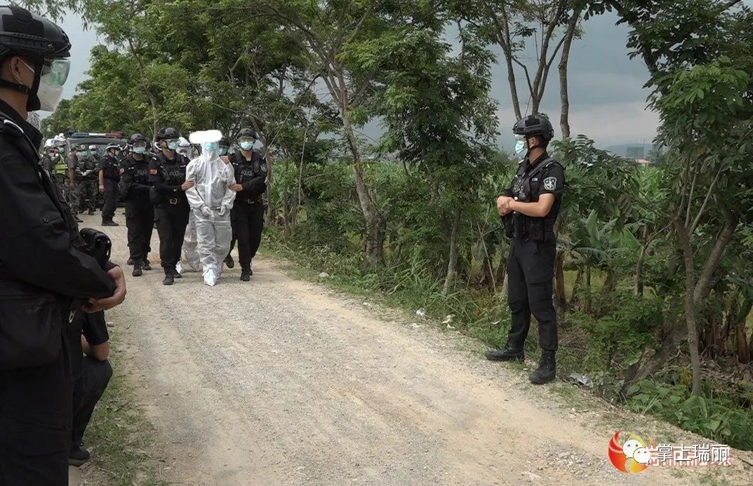 瑞丽：多名偷越国（边）境嫌疑人通过破坏拦阻设施等方式入境