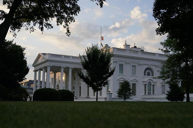 早安·世界|印度报告一万多例毛霉菌病病例|白俄罗斯|印度|白宫_新浪