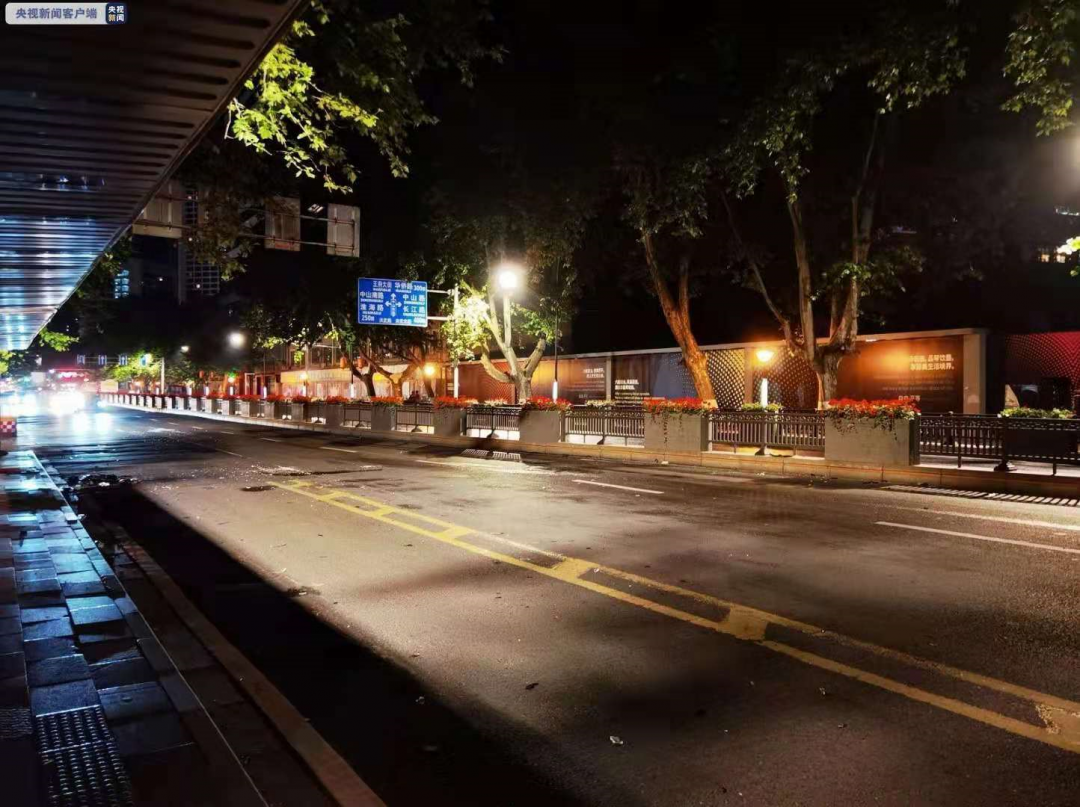 已抓获！南京一男子驾车撞人并持刀捅人，警方通报→休闲区蓝鸢梦想 - Www.slyday.coM