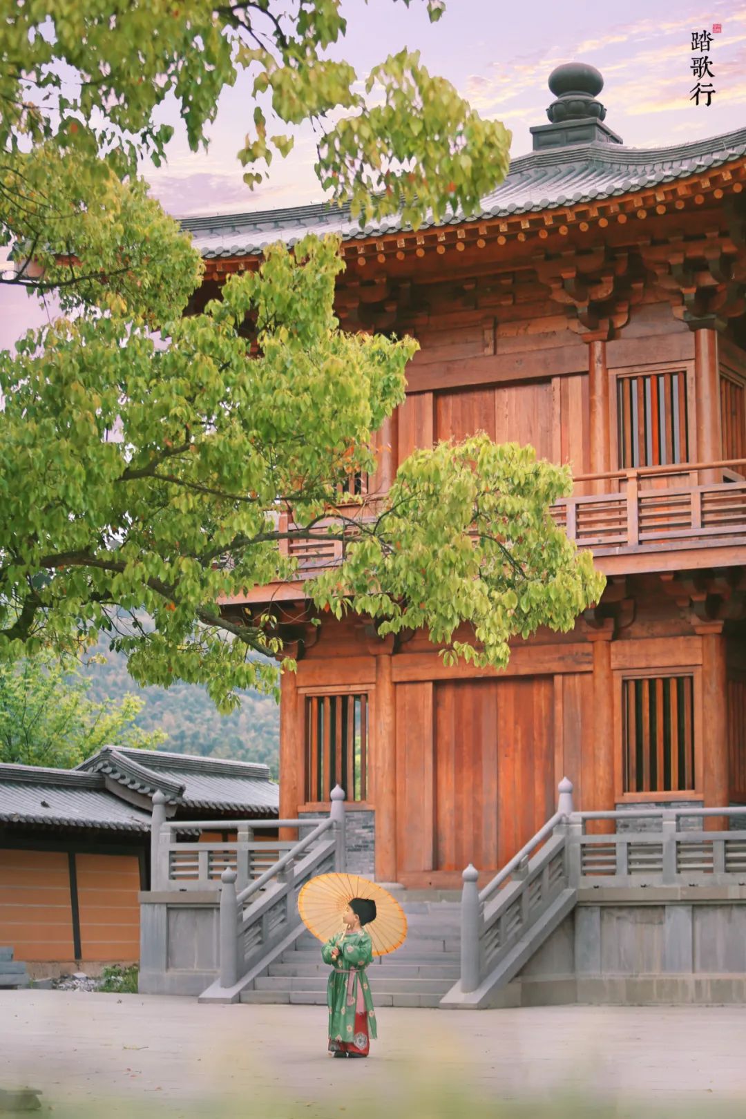 带"汉服萌娃"游遍甬城,把日常拍成一部古装剧!网友慕了:就差