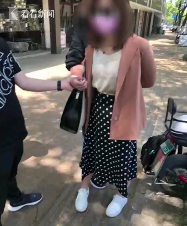 女子约网友合谋绑架女老板 踩点时就被抓了