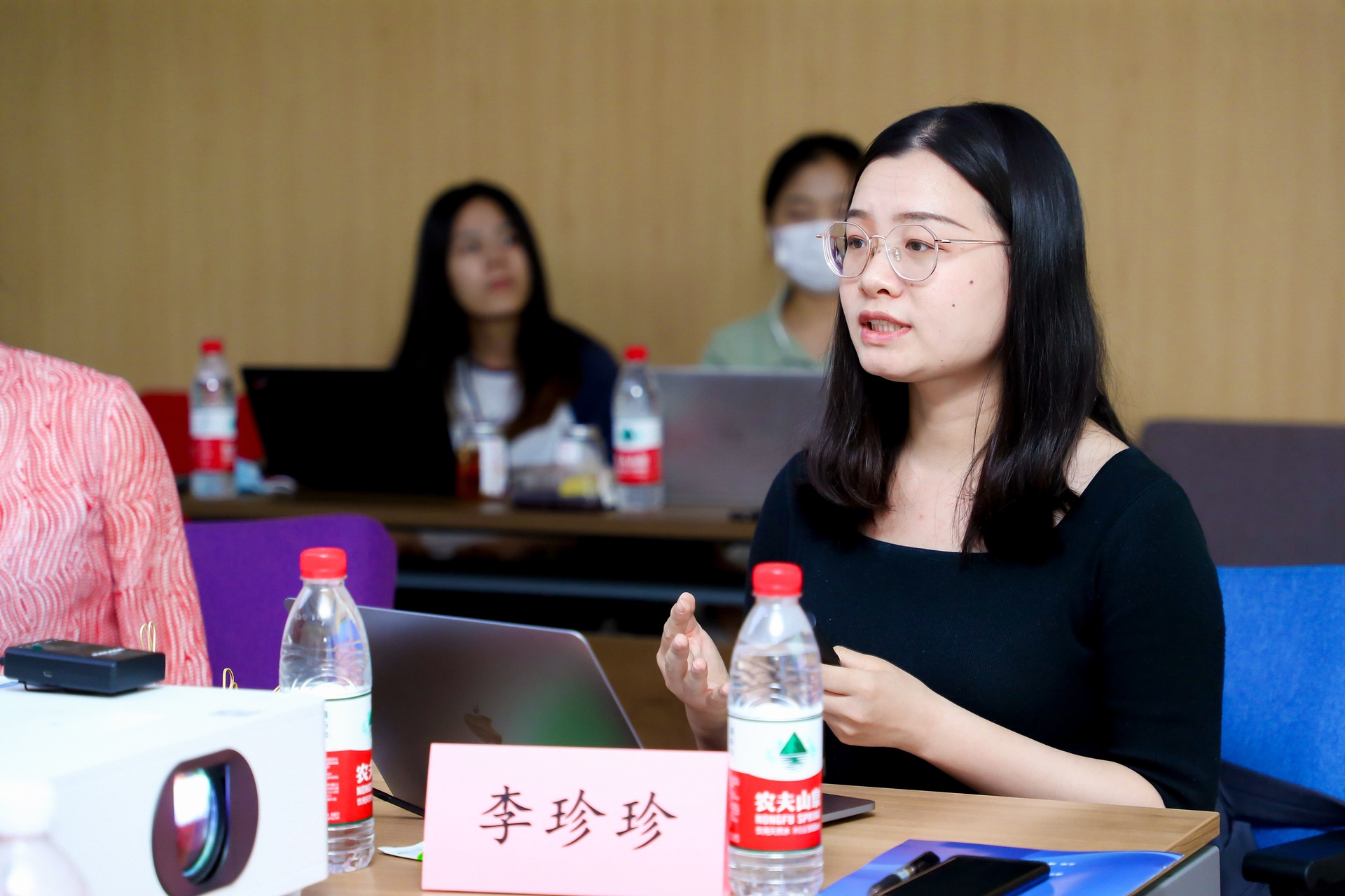 人工智能心理学与算法伦理研讨会召开专家建议增进人对