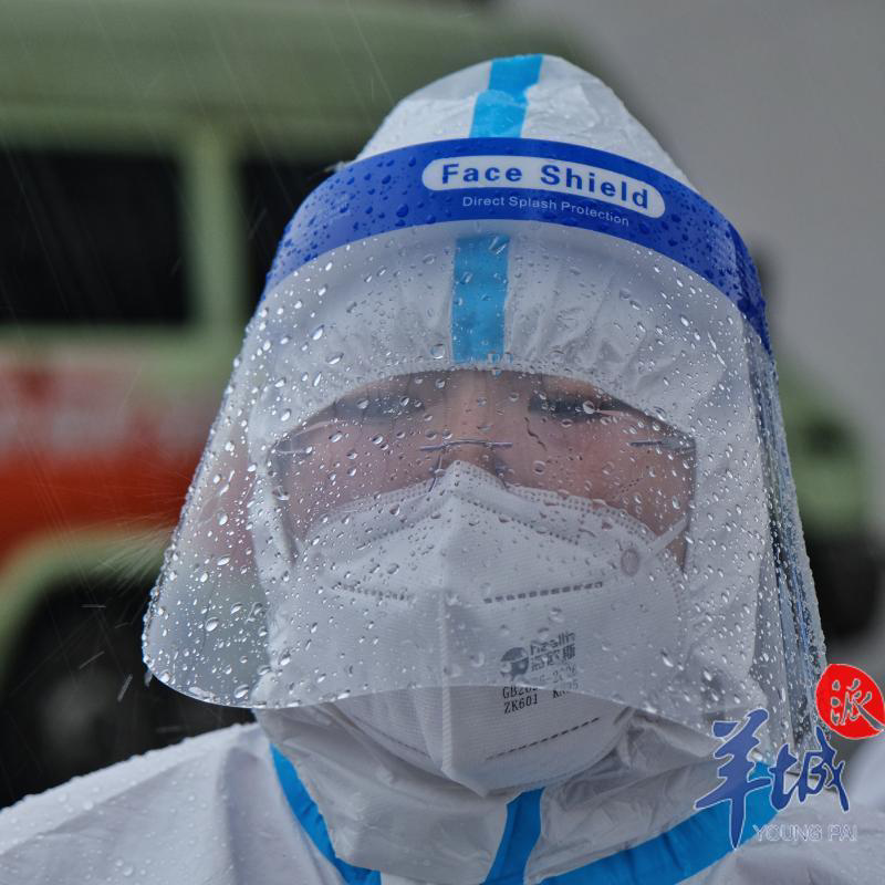 【图集】现场直击荔湾封锁两街道,居民淡定足不出户