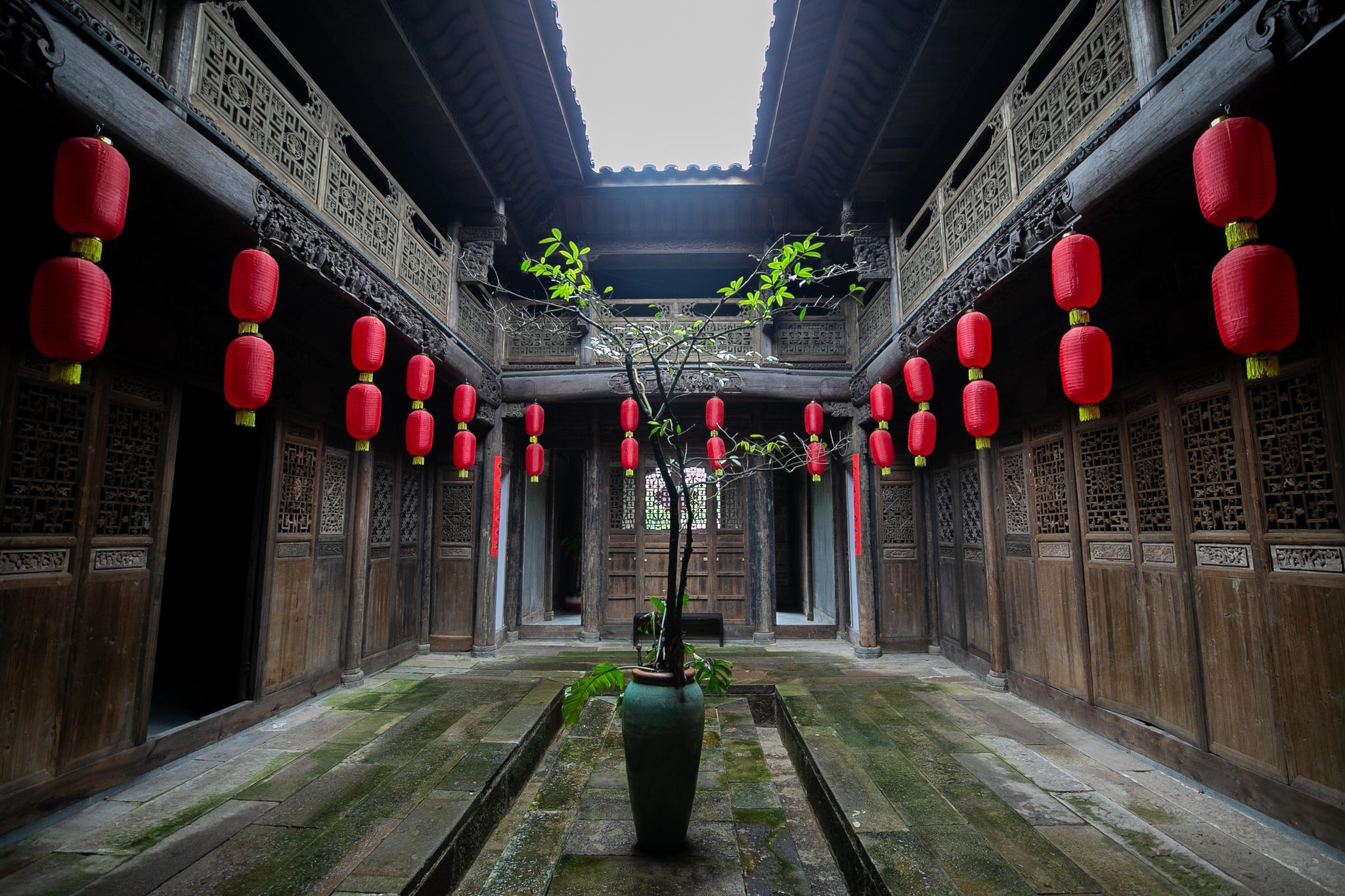 届时,观众将跟随节目发起人和嘉宾的视角,共同领略金溪古村落的独特