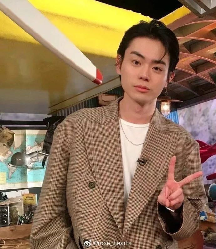 菅田将晖女装?菅田将晖女装银魂-第2张图片-潮百科