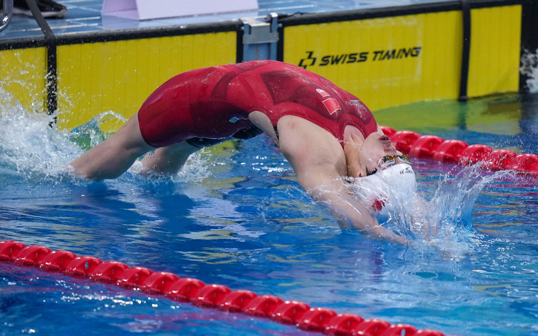 游泳冠军赛张雨霏送惊喜,傅园慧犯规无缘直通