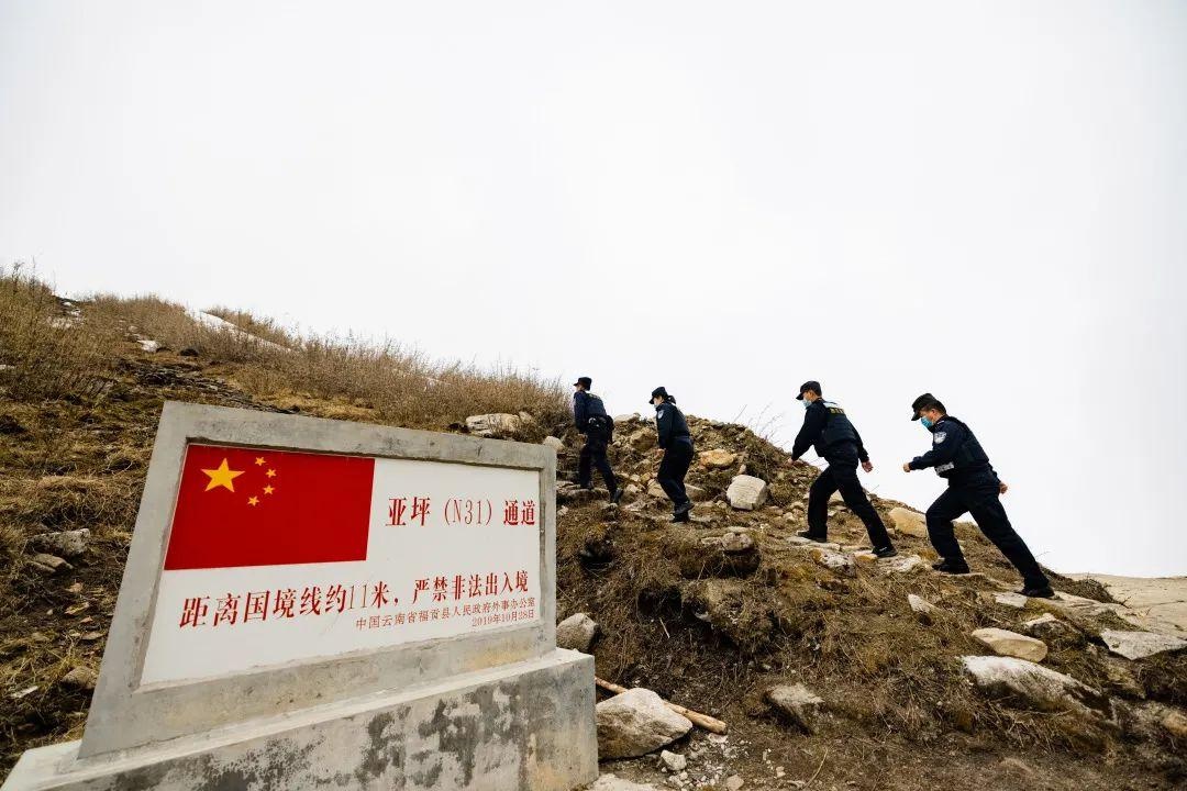 【聚焦】寒冷国境线上"沸腾"的爱