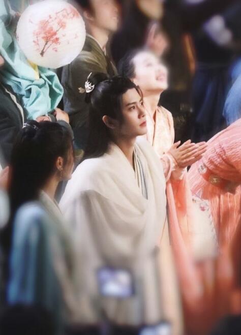 好养眼驭鲛记路透曝光迪丽热巴任嘉伦同框cp感爆棚