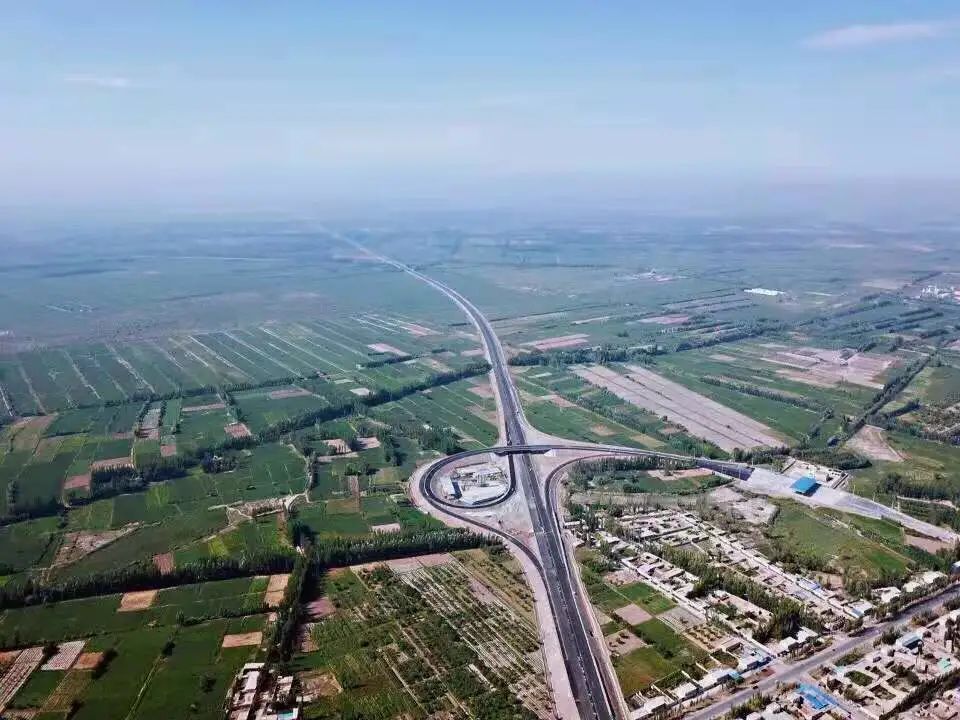 沿着高速看中国4244公里这条中国最长高速一路美不胜收