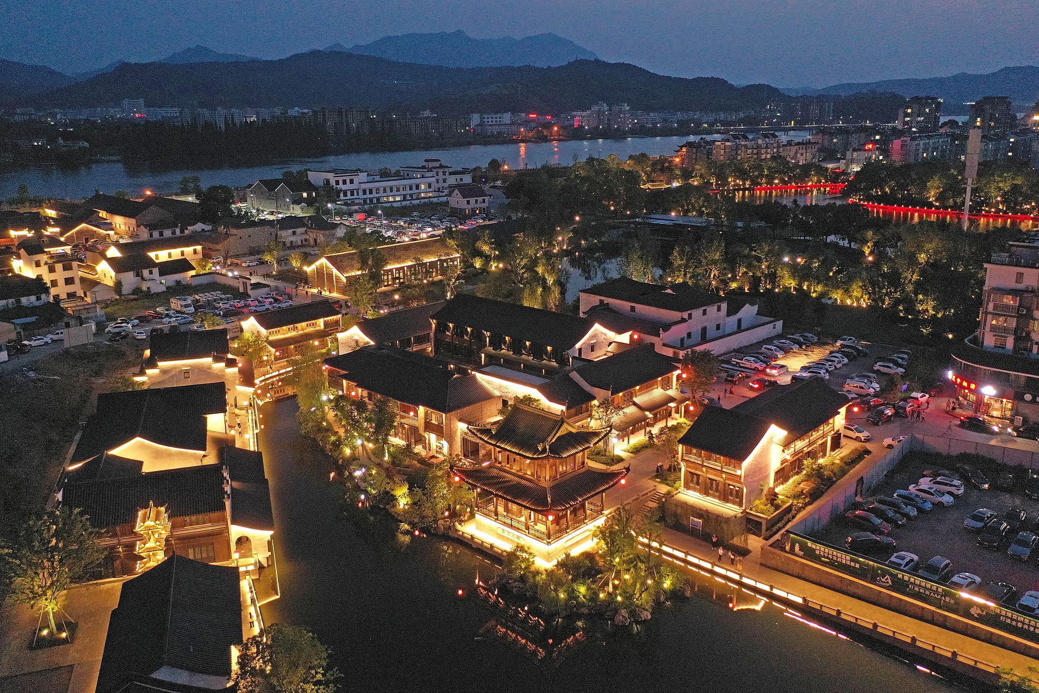 “严州”夜色浓 古城宋韵新|古城|梅城镇|玉带河_新浪新闻