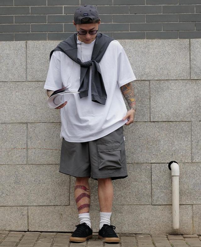 男生oversize怎么穿出"高级感"?t恤 短裤,穿好了显瘦又帅气