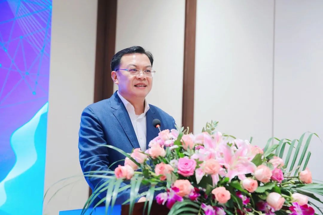 2008年任郴州市人口和计划生育委员会党组书记,主任,2012年任桂东县长