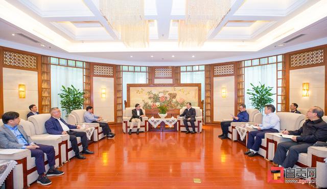 迪信通董事长_江西贵溪经济开发区彭先荣主任、迪信通集团刘东海董事长一行莅临灸...