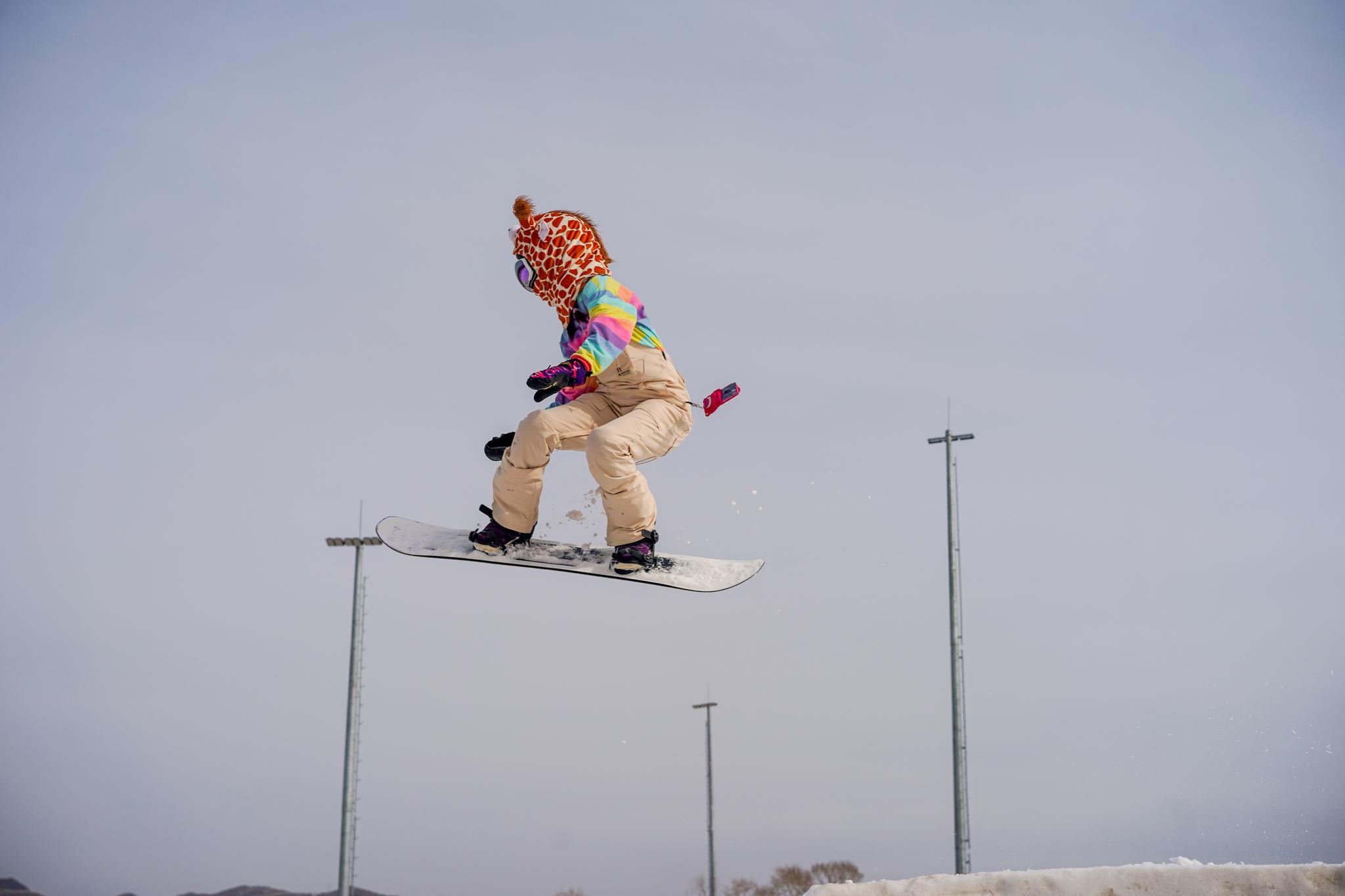 16岁单板滑雪运动员张阳光子滑雪超十年梦醒当世界冠军