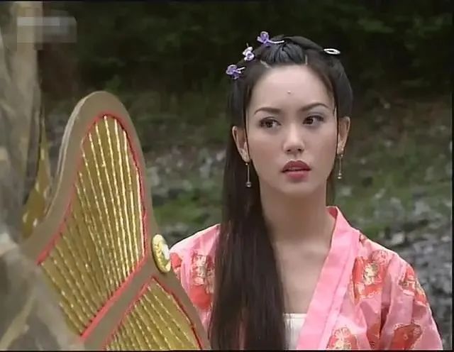 郭妃丽|张无忌|剧中_新浪新闻