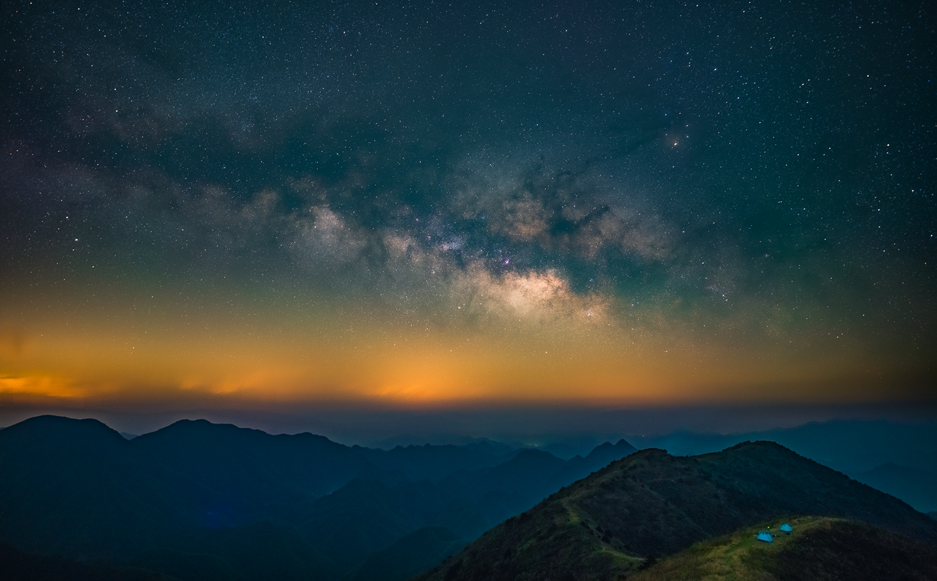 轿顶山星空图片