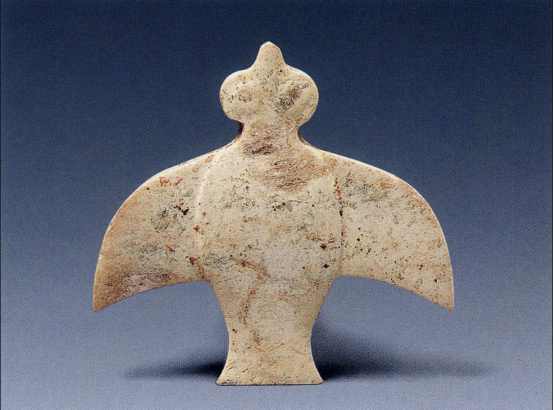 以风筝为载体,通过良渚文化出土的玉鸟图腾形象,延续玉鸟的精髓与良渚