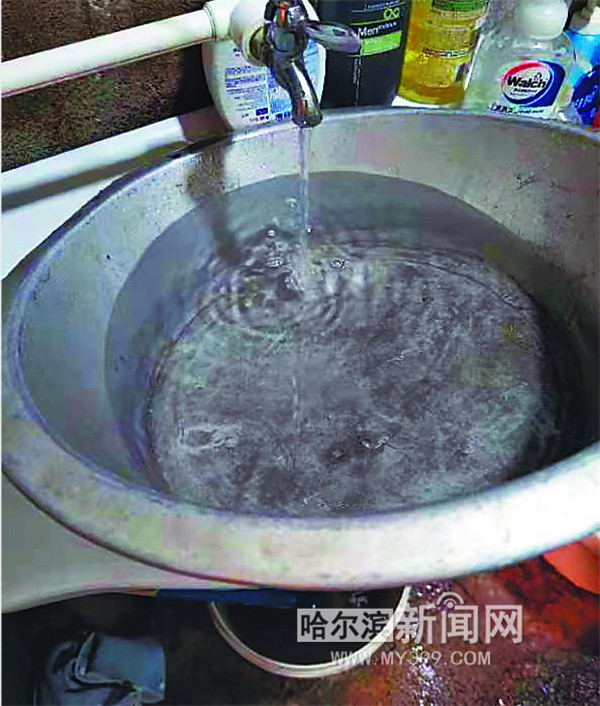 水压太低 南棵绿荫小区多户居民挺闹心