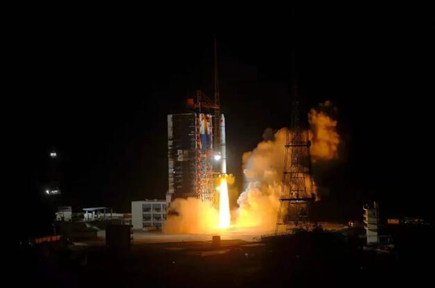长征二号丙火箭成功发射遥感三十号08组卫星休闲区蓝鸢梦想 - Www.slyday.coM