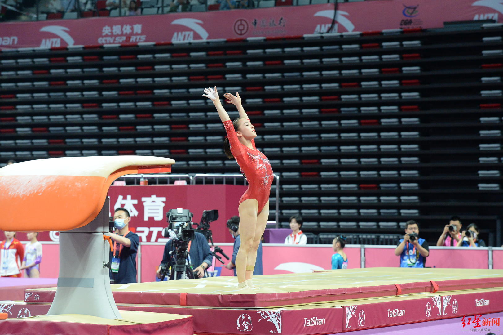全国体操锦标赛女子全能四川小花李诗佳决赛发挥失常仅获第三