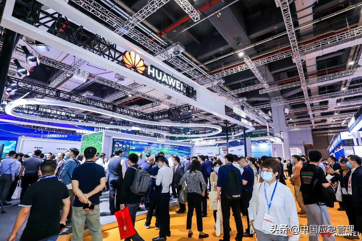 华为携安全智能体解决方案倾力亮相长三角应急博览会