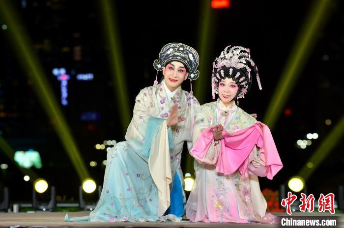 粤剧"金嗓子"倪惠英携众名家唱响广州塔