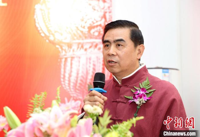 工美大师杨锐在京收徒16名将金属錾刻技艺发扬光大