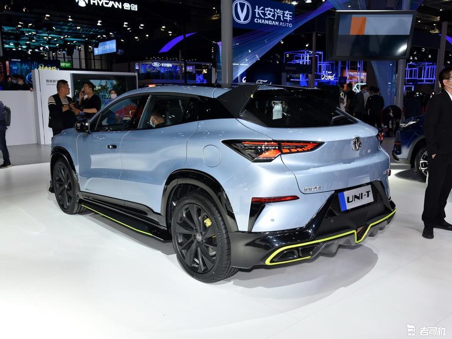 换上一身运动服长安unit运动版售1389万