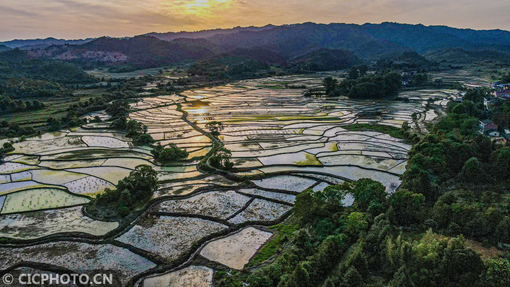 江西广昌多彩田园入画来