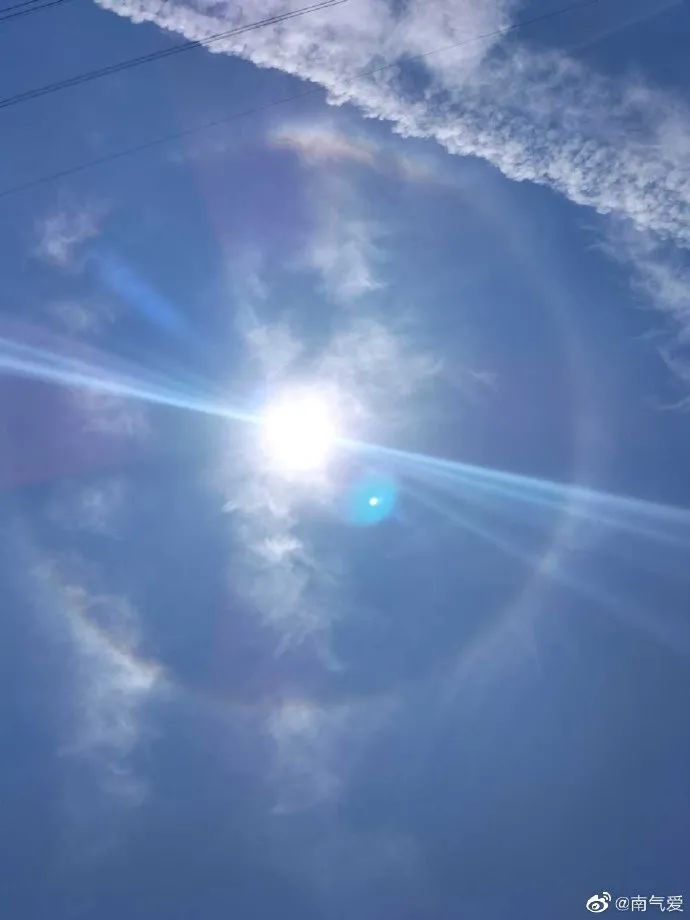 晴空万里的海口天空好惊喜!