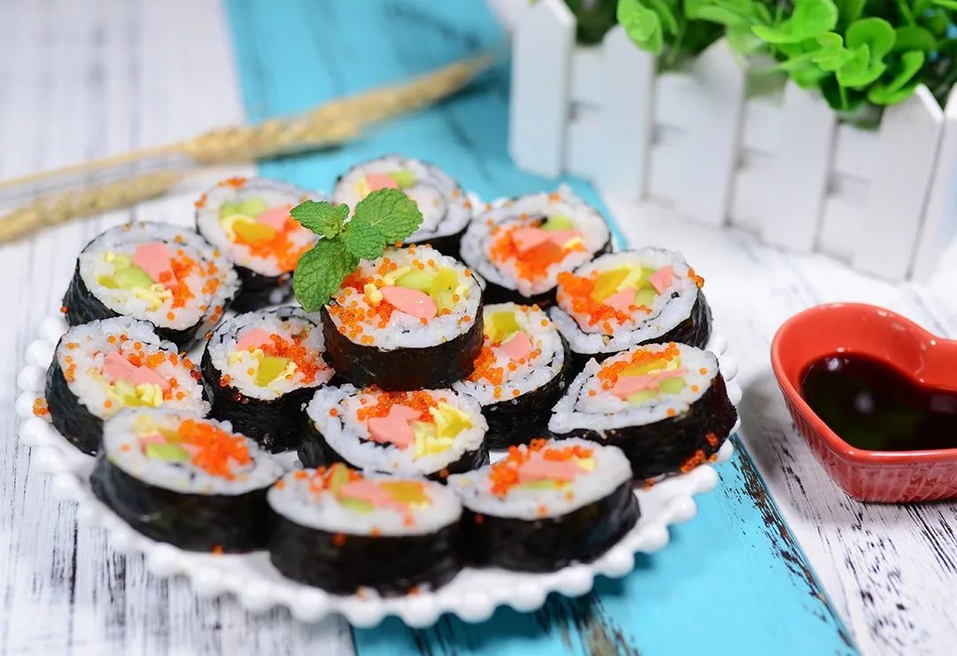 全网都在做的网红饭团在家10分钟搞定一口一个营养好孩子早餐不能少